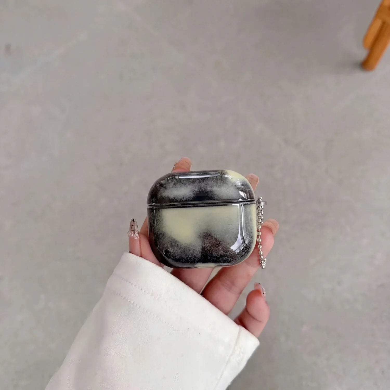 GLOW AIRPODS CASE
